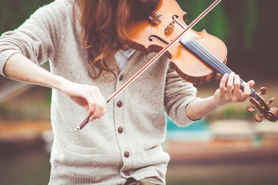Violino Concerto di musica folk con il Duo Moulin e i Violons Volants