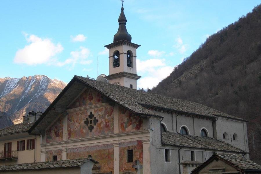 Chiesa parrocchiale di San Giacomo a Issime Z'Wacht im Duarf - Rievocazione di antichi mestieri