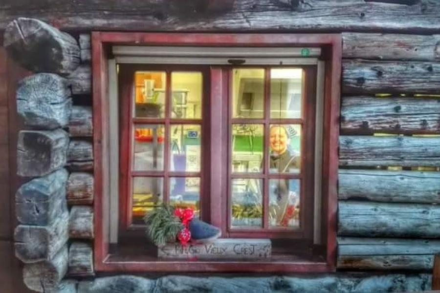 Finestra del rifugio Premiazione Contest fotografico Ayas