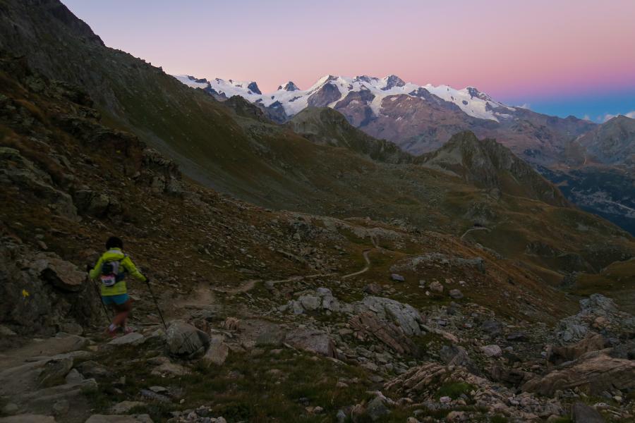 Il Monte Rosa al tramonto Proiezione del film "Alle radici del cielo" e incontro con Arturo Squinobal