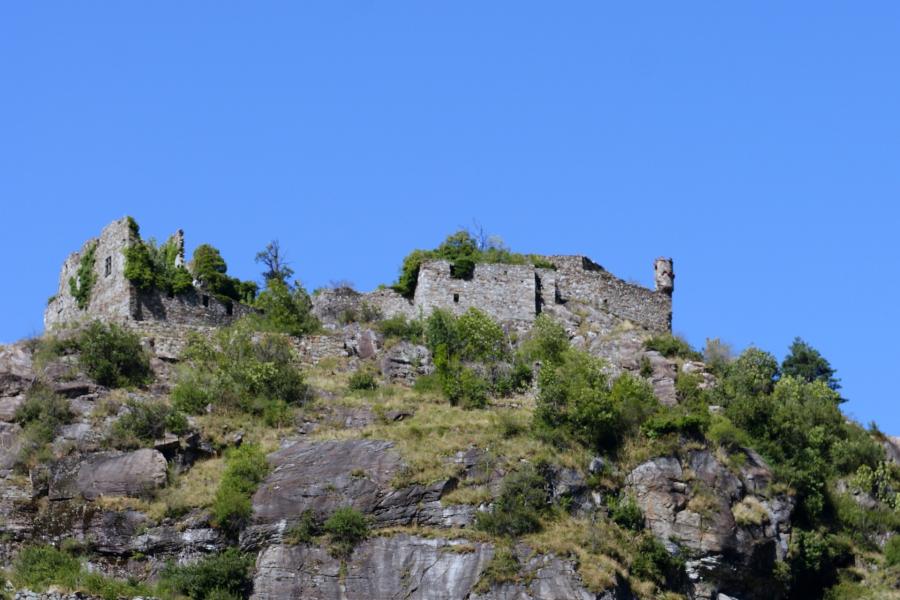 Notes at the Ancient Castle