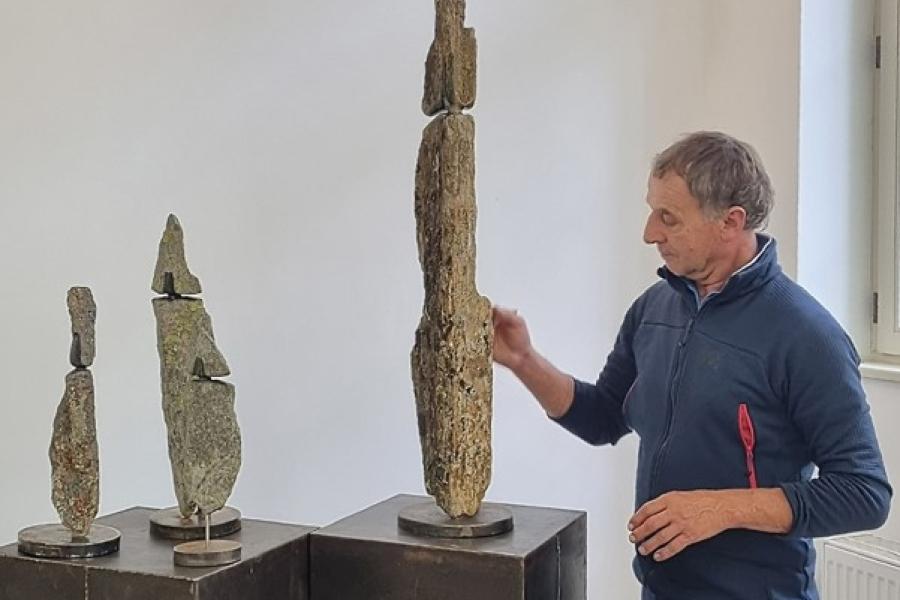 Stele. Donato Savin