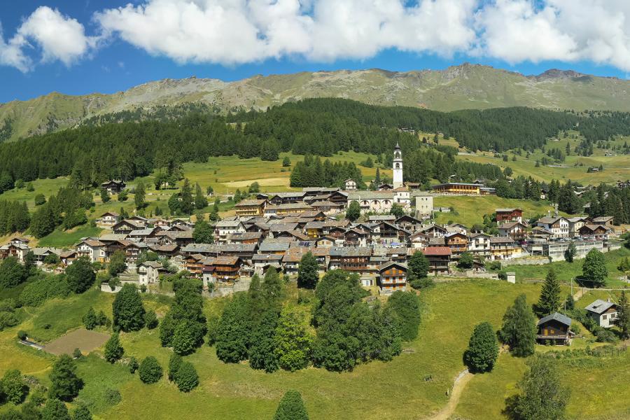 Antagnod, vista panoramica da drone