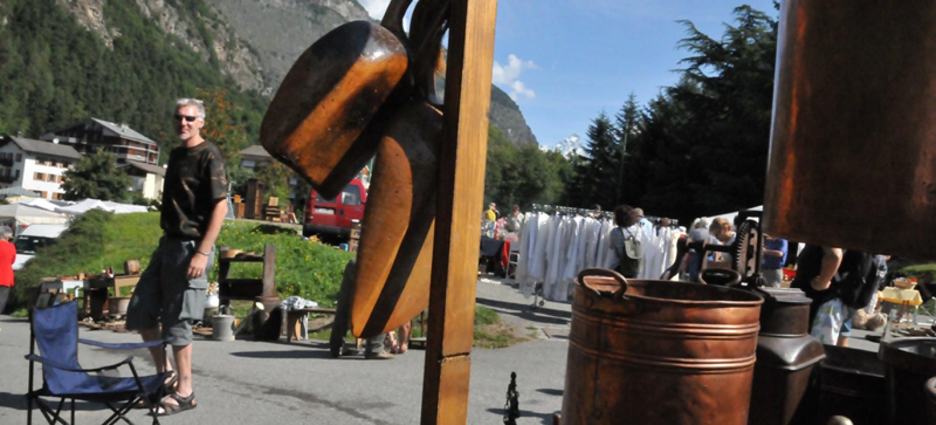 Marché des antiquaires de Antey