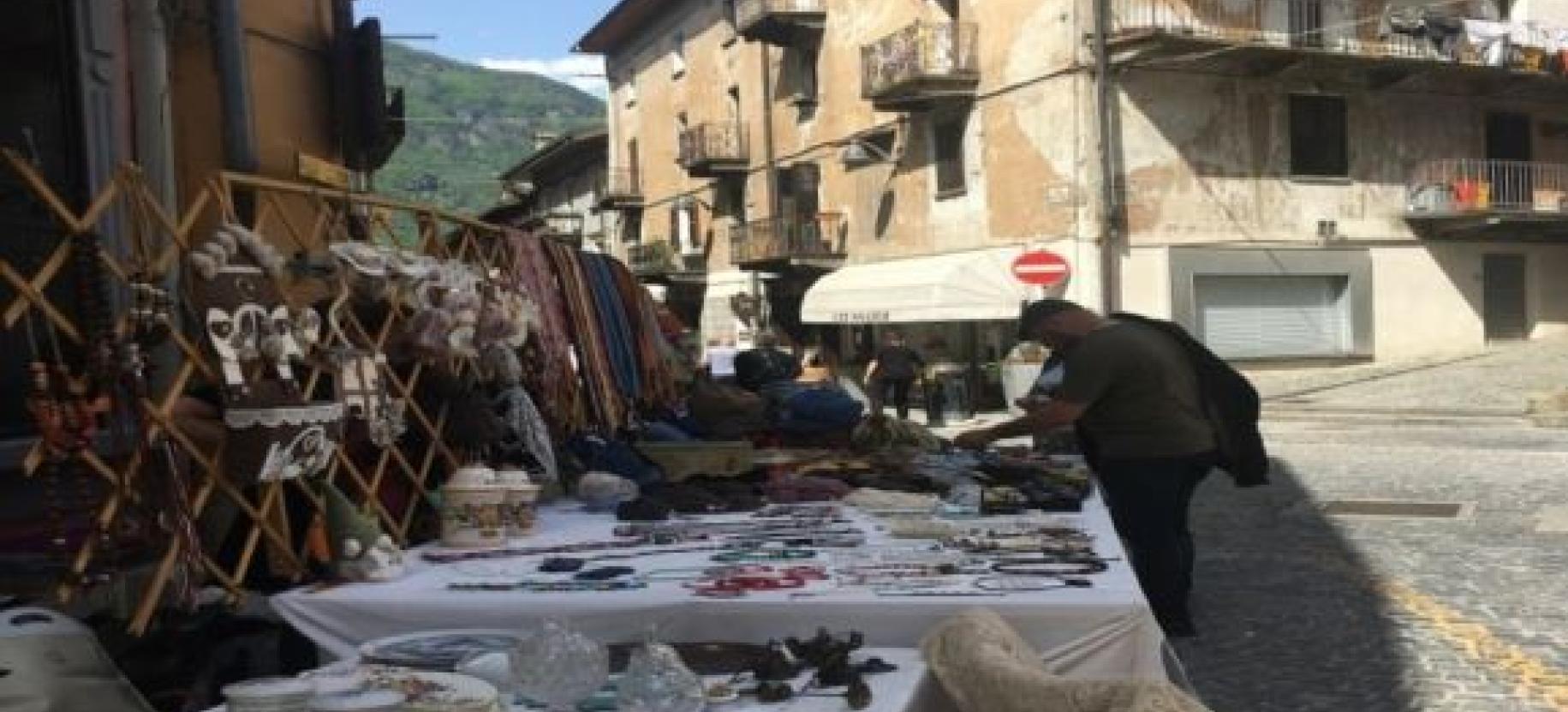 Mercatino dell’occasione e dello scambio