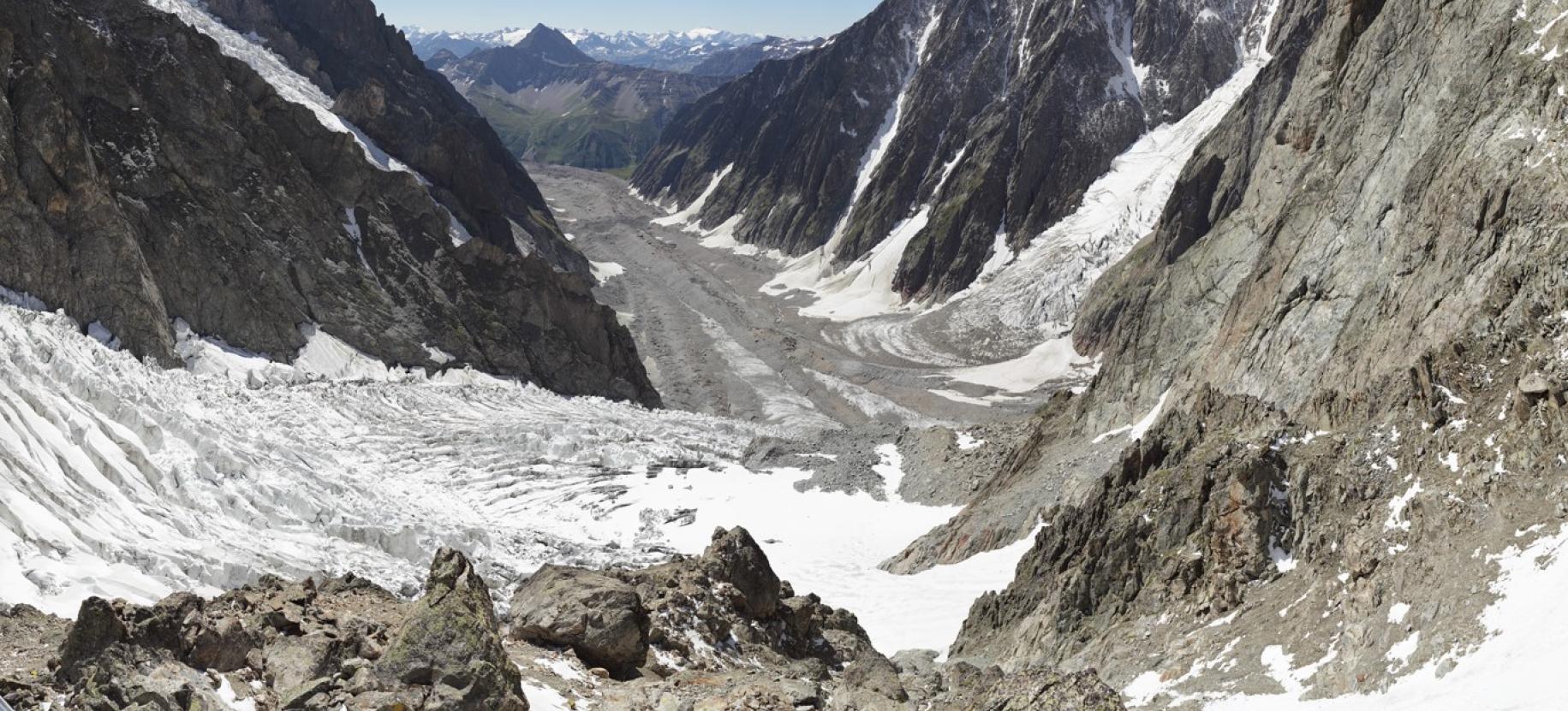 Exhibition - The Matterhorn, a photographic and scintific research