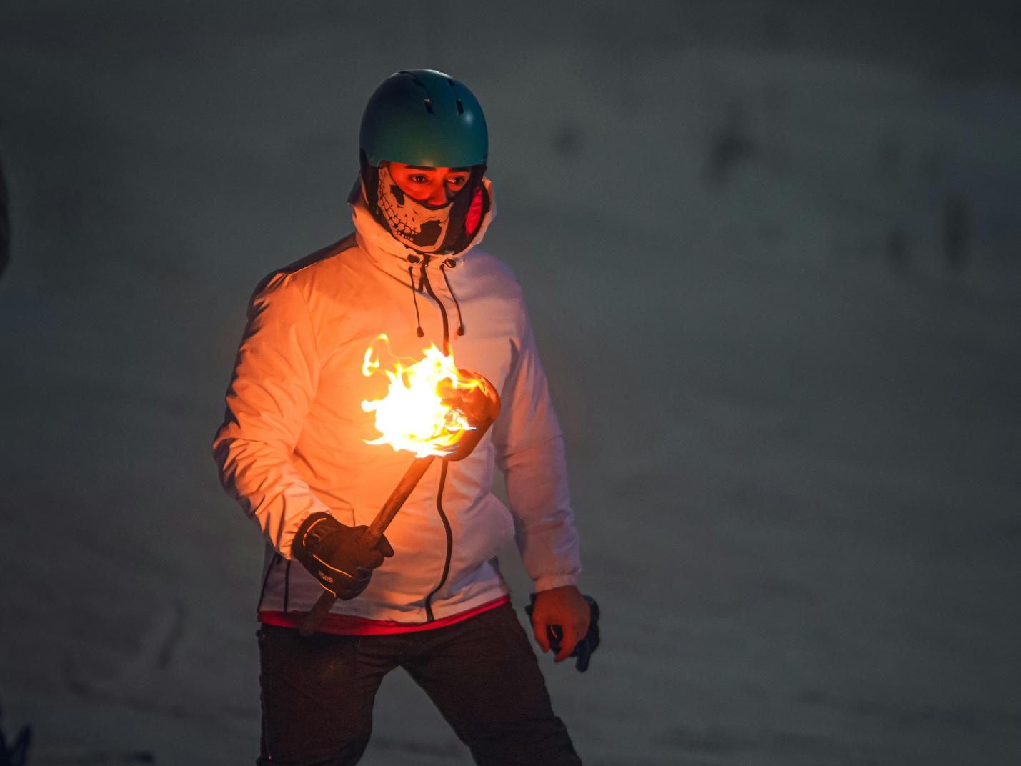 Veillée aux flambeaux des moniteurs de ski de Antagnod