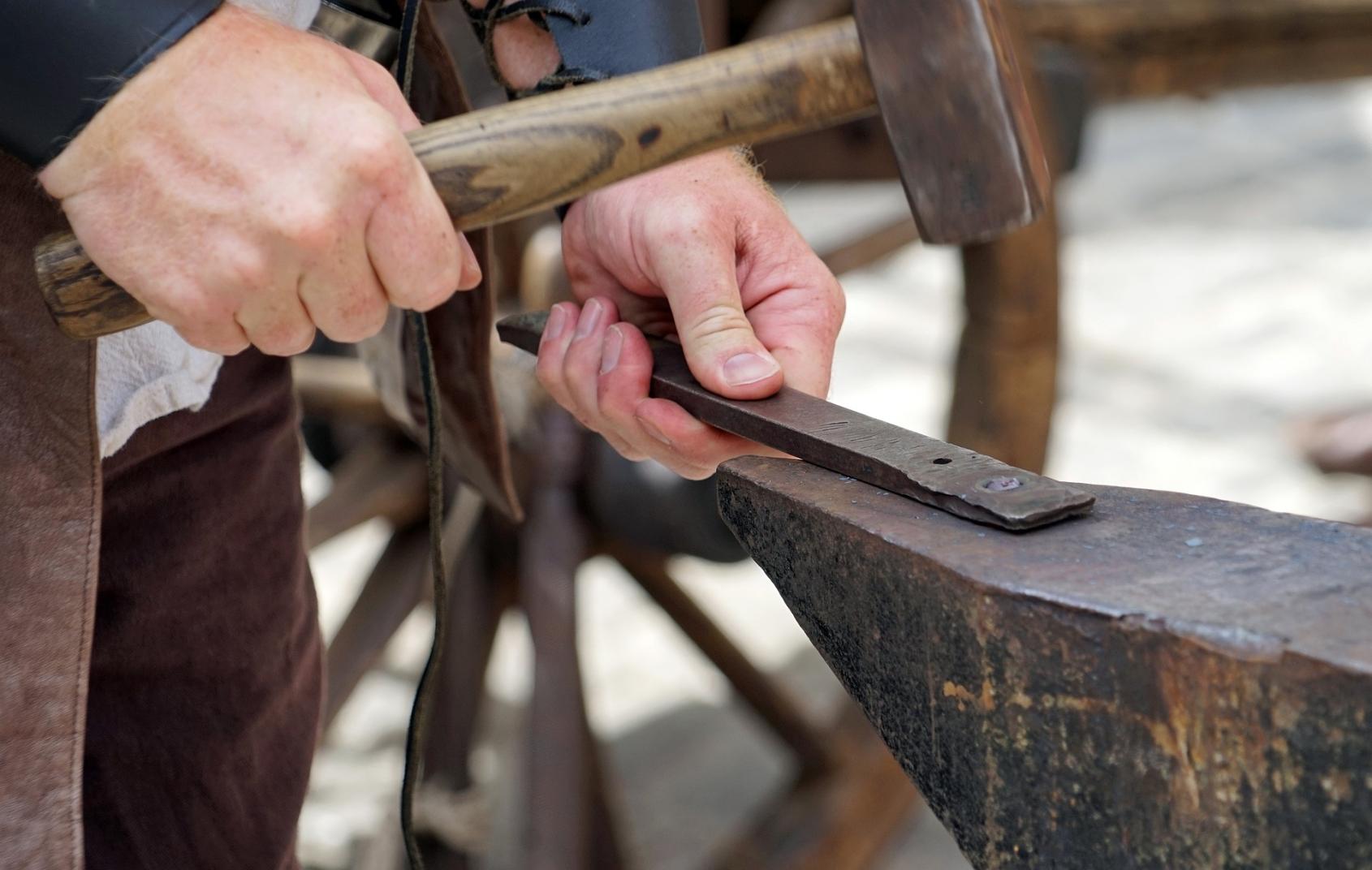 Ferro battuto  Dimostrazione di lavorazione artigianale