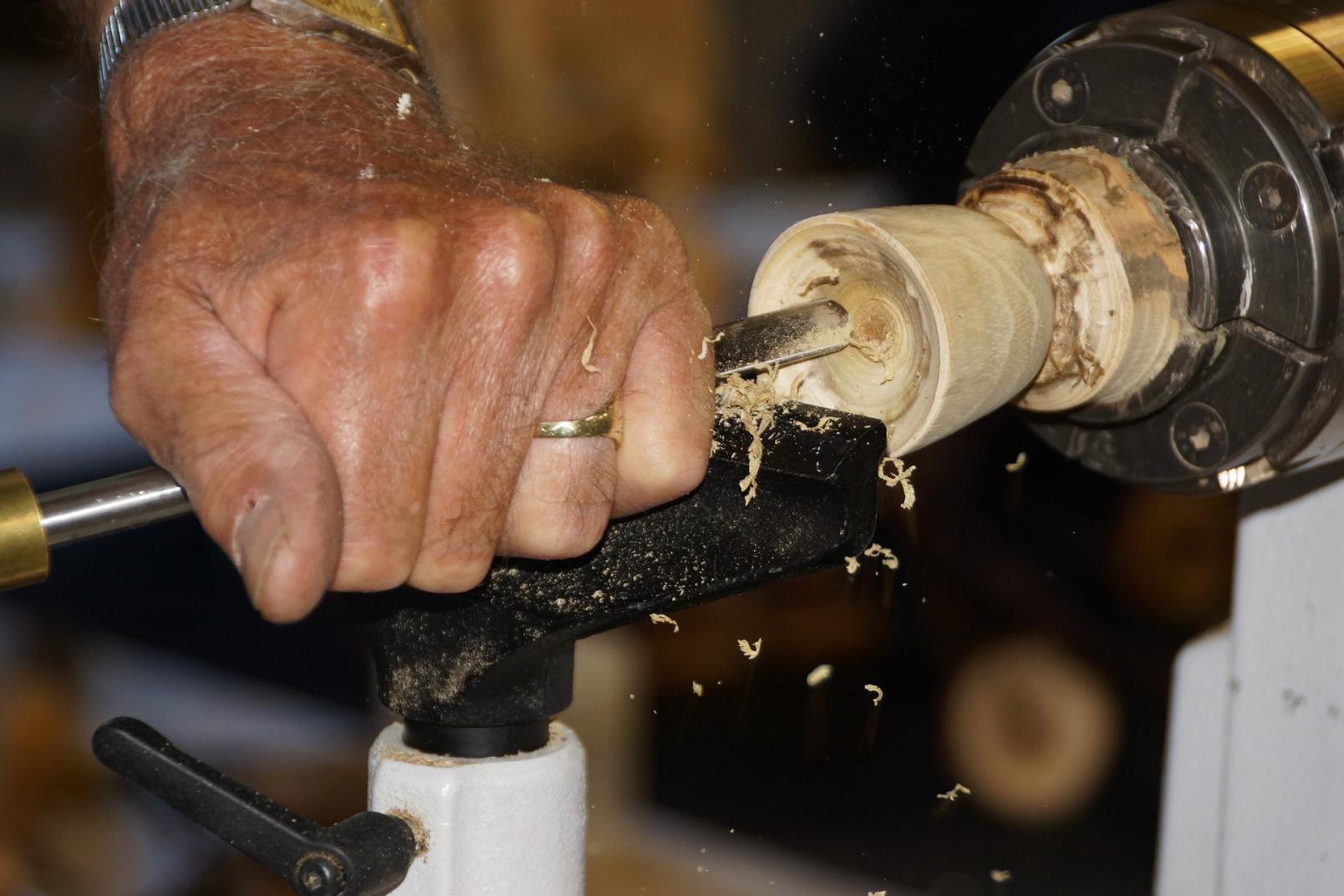 Legno  Dimostrazione di lavorazione artigianale