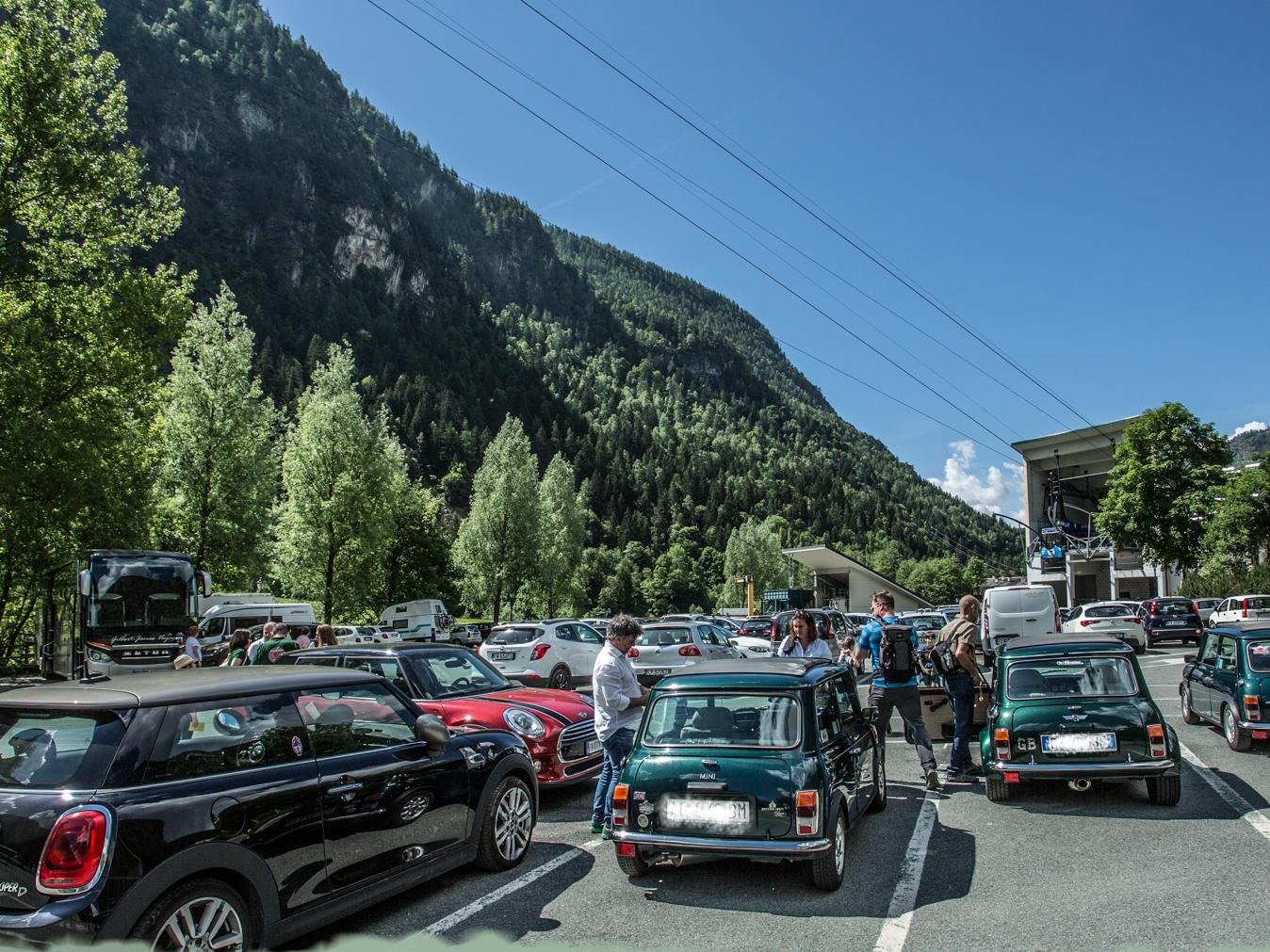 Raduno mini  Aosta Valley MINI Meeting -Rassemblement de voitures