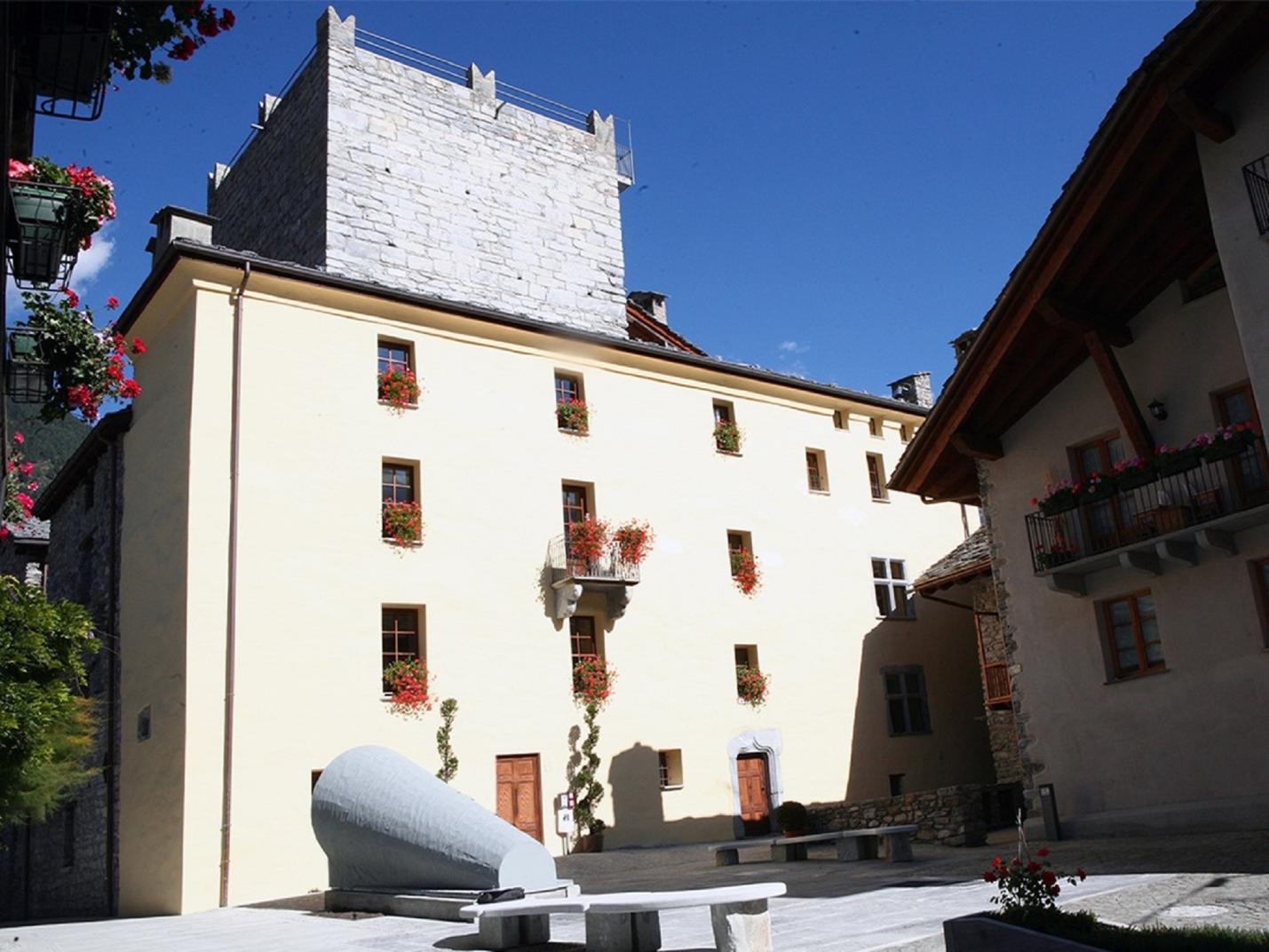 Tour de l'Archet  Loups et autres animaux