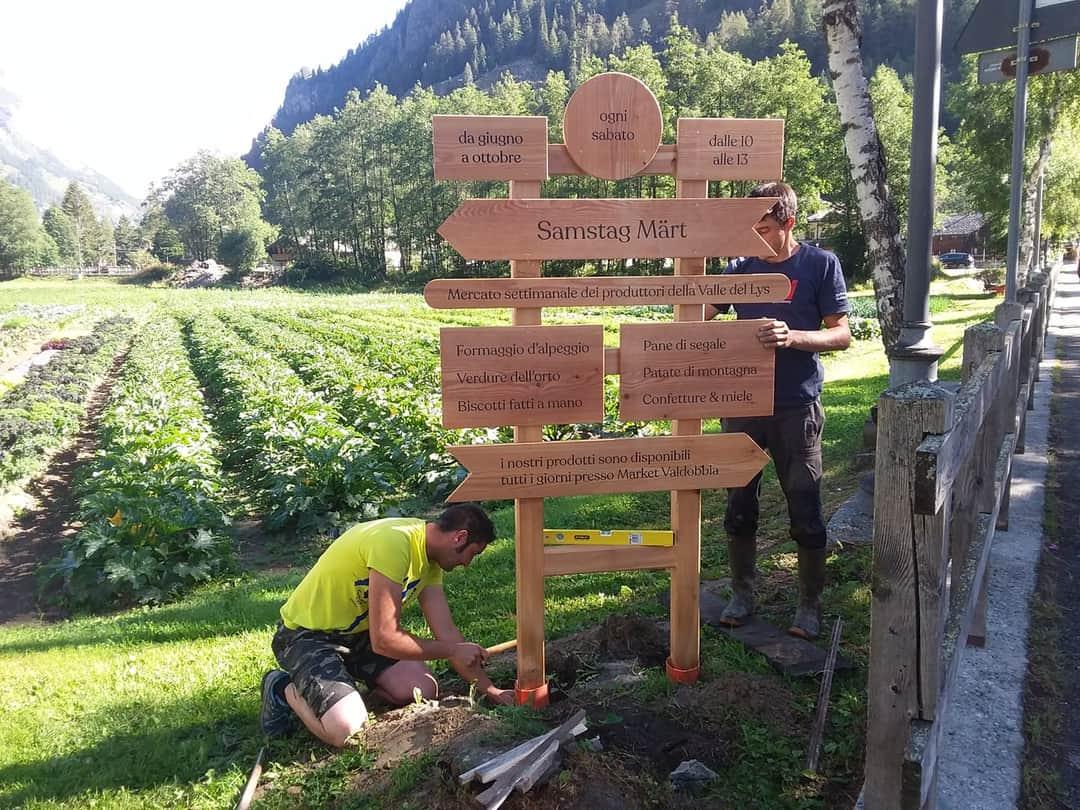 Market of local products at the vegetable garden in Zer Miele