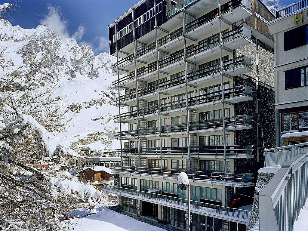 Casa del Sole - Cervinia Carlo Mollino. Paesaggi inclinati - Fotografie di Armin Linke