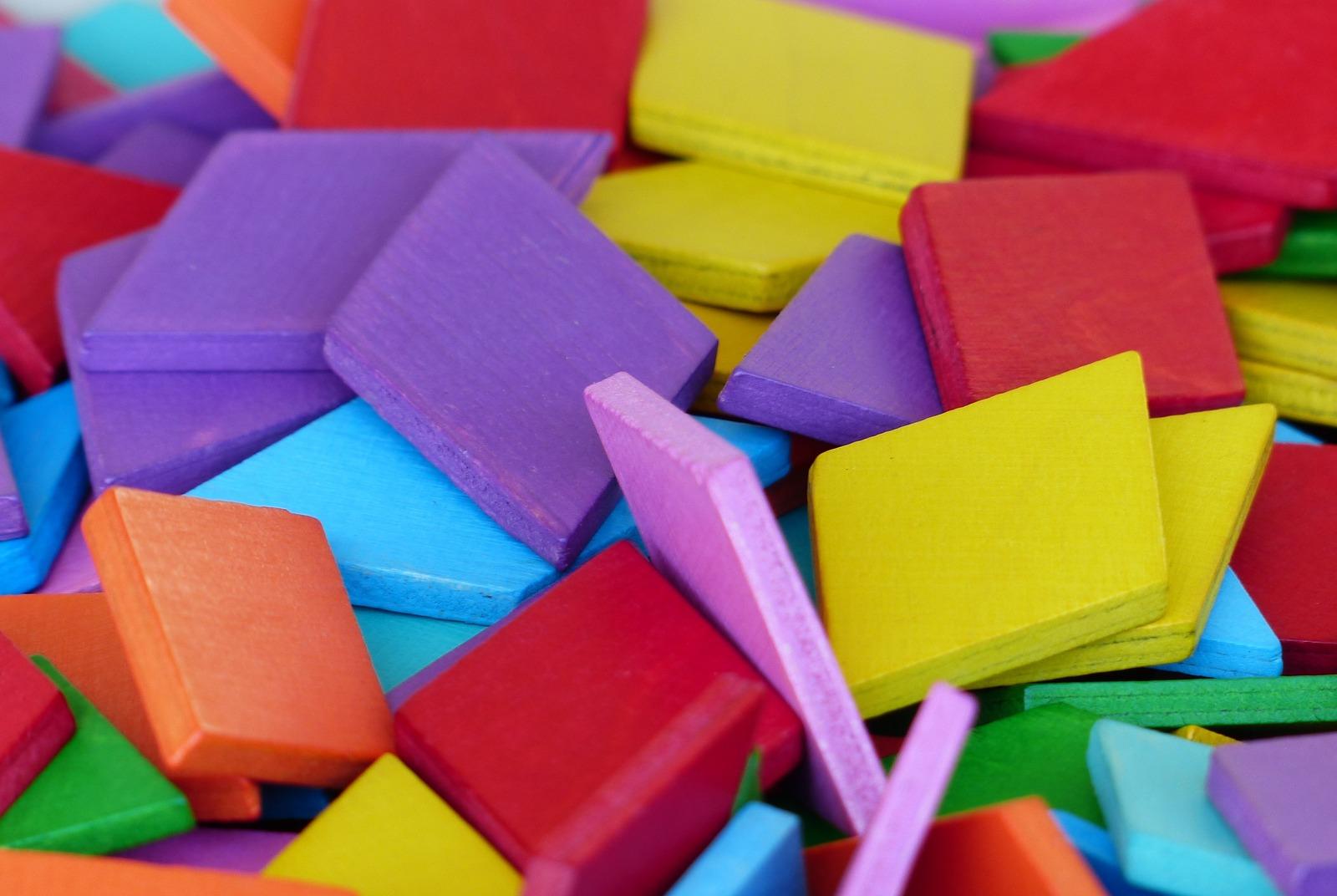 Tessere colorate in legno Ludobus - Giochi in legno