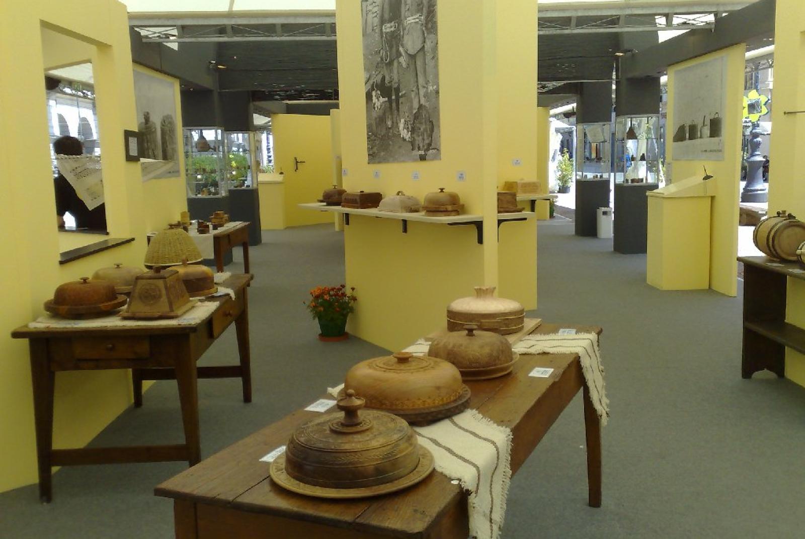 hand turning works  Exhibit and competition of the traditional Aosta Valley handicraft