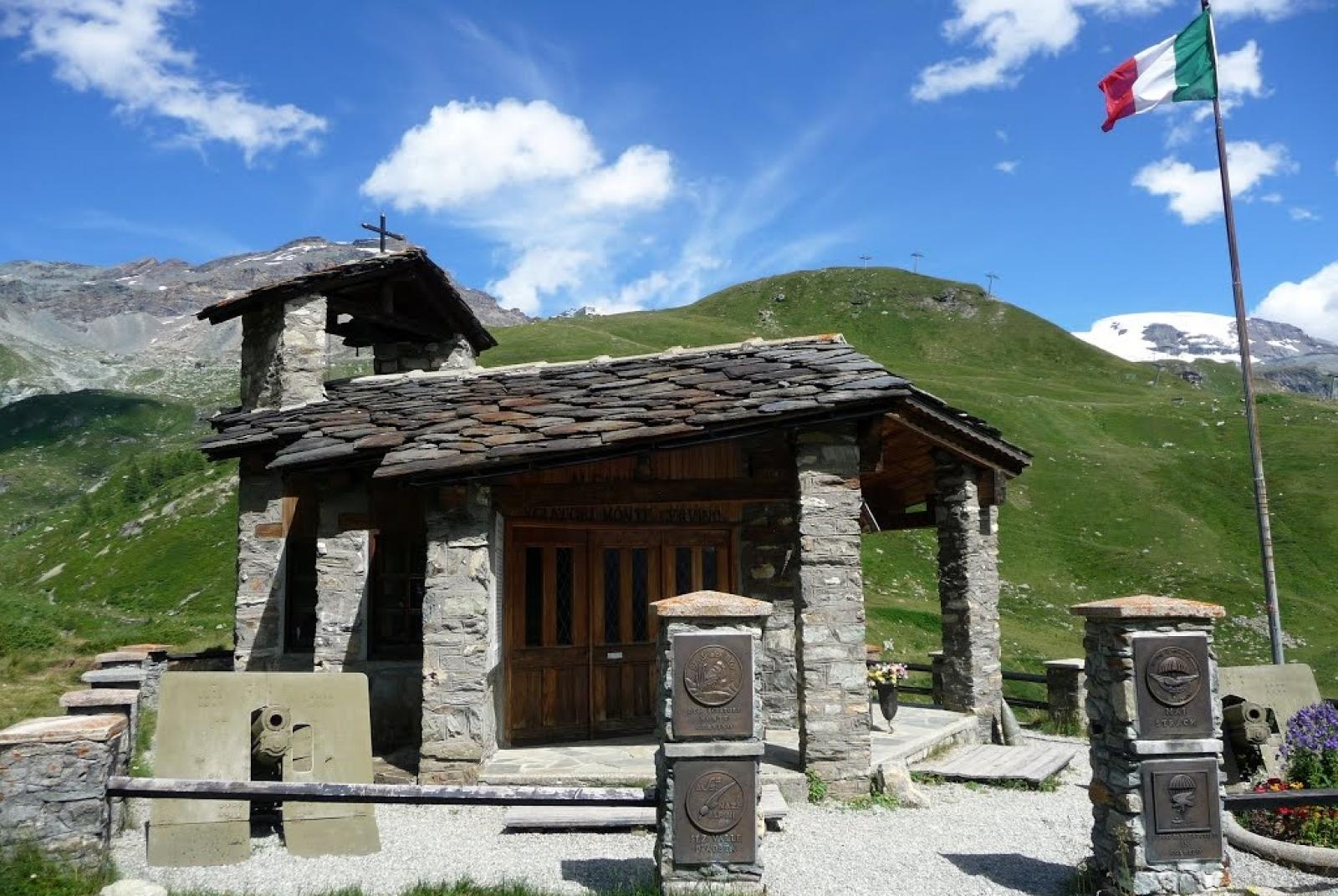 Reunion of survivors and family members of the Battaglione sciatori Monte Cervino