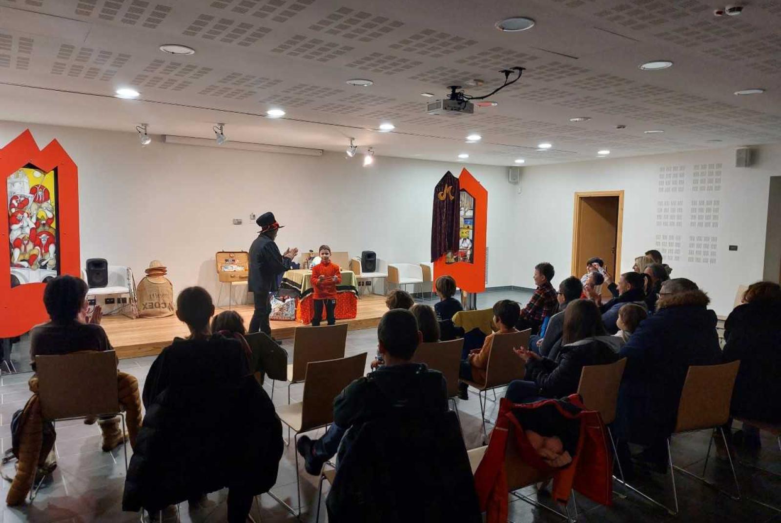 Spettacolo per famiglie Spettacolo per famiglie