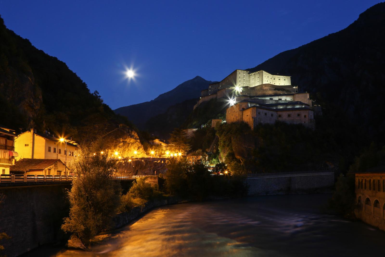 Borgo e Forte di Bard Nöel au Bourg - Petit Marché de Noël