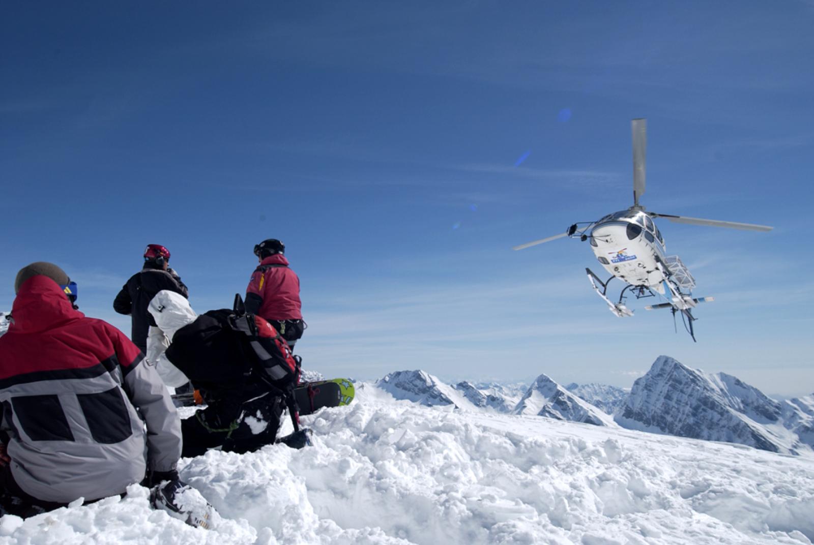 HÉLISKI AVEC LA SOCIÉTÉ DES GUIDES GRESSONEY